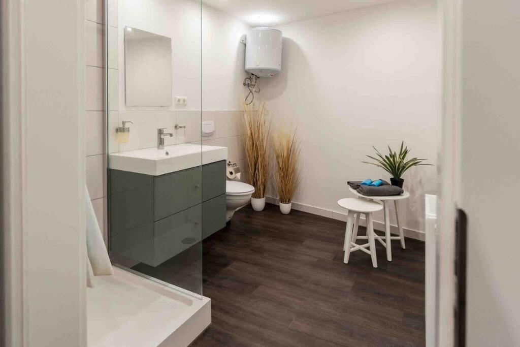 Gemuetliches Apartment In Zentraler Lage ブレーメン エクステリア 写真
